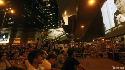 Власти Гонконга и митингующие провели переговоры