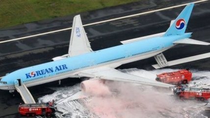 В Токио загорелся самолет авиакомпании Korean Air 