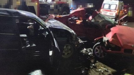 Под Одессой произошла страшная авария: из разбитого авто извлекли тела трех погибших 