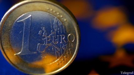 Курс евро в России ненадолго упал ниже 40 руб.