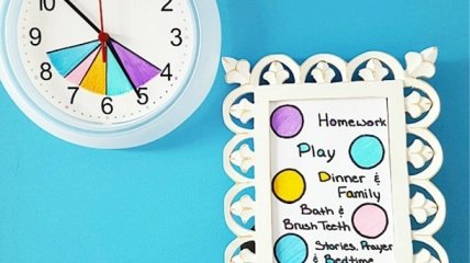 DIY: делаем часы, которые помогут ребенку планировать время