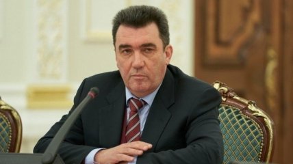 Данилов: Сейчас идет первая мировая биологическая война