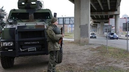 В Киеве Нацгвардия усиленно охраняет все мосты