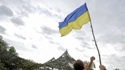 В Донецке развевался флаг и звучал гимн Украины (Видео)