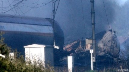 На месте аварии поезда с химикатами, в Бельгии, снова эвакуируют людей