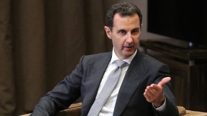 "Рабы США": Асад вернул Франции орден Почетного легиона