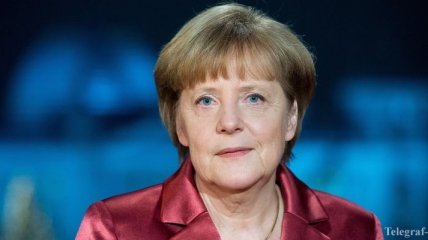 Ангела Меркель: Германия хочет оставить Грецию в еврозоне