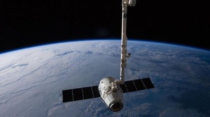 Корабль Dragon будет отделяться от МКС и отправляться на Землю