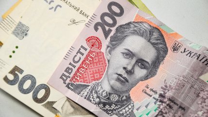 Украинские гривны