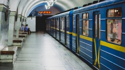 Красная ветвь метро в Киеве работает частично