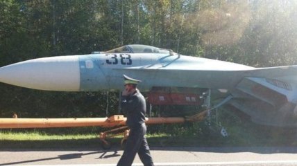 В Белоруссии произошло ДТП с участием истребителя