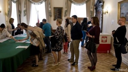 В Польше завершается второй тур президентских выборов