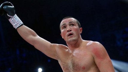 Российский боксер намерен отобрать у Усика все пояса