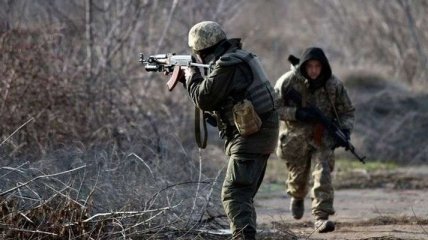 Війна на Донбасі: окупанти поранили чотирьох бійців ЗСУ