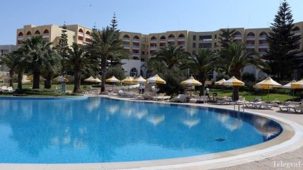 Число жертв теракта в отеле в Тунисе выросло до 40