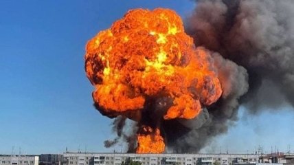 "Взрыв, е**ть, аж здесь жарко": в России АЗС взлетела на воздух (фото и видео)