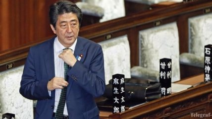 После рекордного срока у власти премьер Японии собирается уйти в отставку 