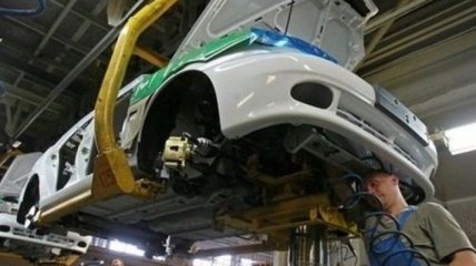 Автовиробництво в Україні впало у 4 рази
