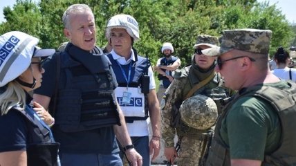 Миссия ОБСЕ зафиксировала обстрел школы в оккупированной Михайловке