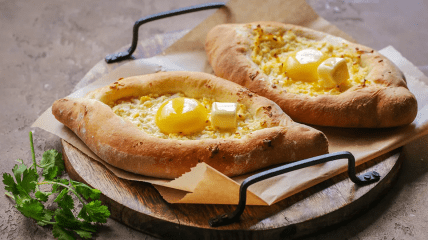 Смачне хачапурі