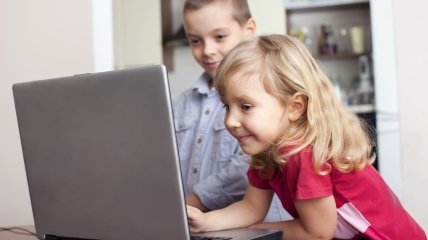 Компьютер для глаз ребенка: не больше двух часов без перерыва