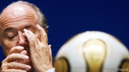 СМИ: Дни Блаттера у руля ФИФА сочтены