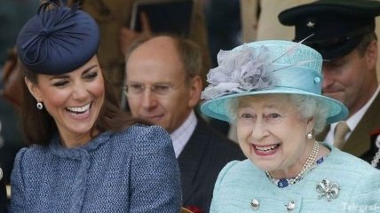 Королева Англии не одобряет гардероб Кейт Миддлтон