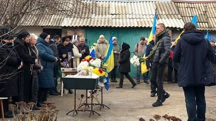 "Страшно смотреть": с волонтером Мирошниченко попрощались в Бахмуте (Фото)