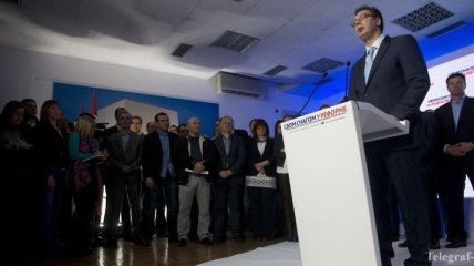 Премьер Сербии обвиняет ЕС в поддержке антиправительственных СМИ