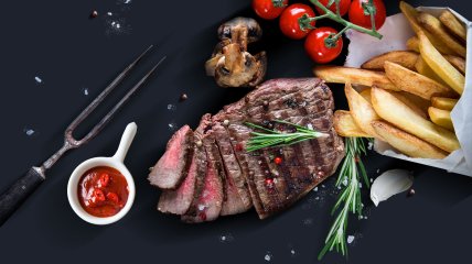 Вкусный стейк