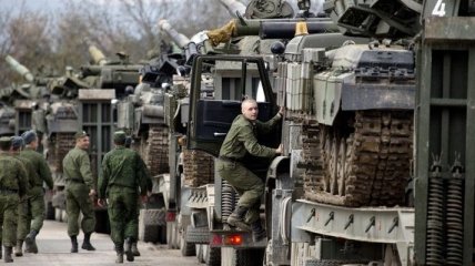 Эксперт: Выведению техники из Крыма препятствуют уничтожение и мародерство 