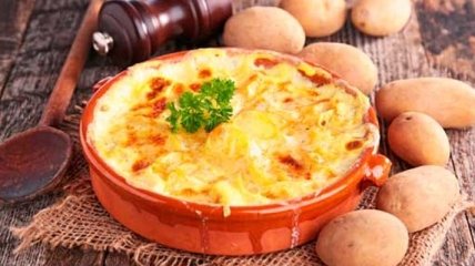 Рецепт дня: французский картофельный гратен с цуккини и сыром