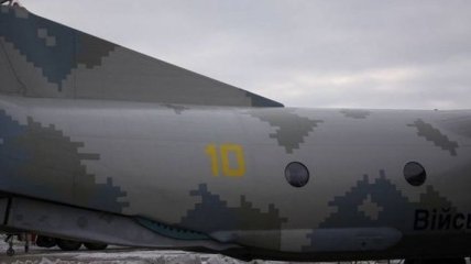 В Минобороны показали последствия обстрела самолета ВМСУ Ан-26