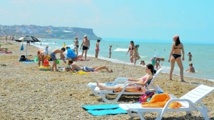 10 пляжей  в Крыму закрыты