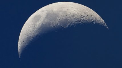 Ученые: У Луны отсутствует осевое вращение