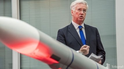 Фэллон: Британия готова нанести превентивный ядерный удар