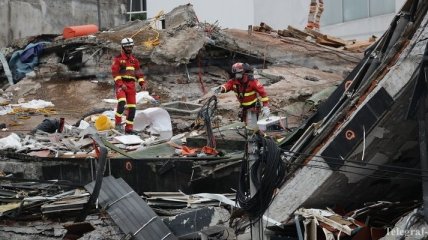 Число жертв землетрясения в Мексике достигло 360 человек