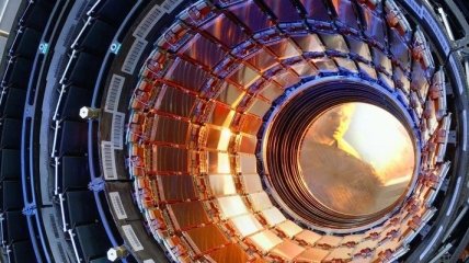 Большой адронный коллайдер снова удивил инженеров