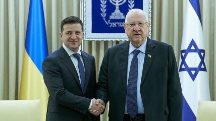 Зеленский обсудил "политический диалог" с президентом Израиля