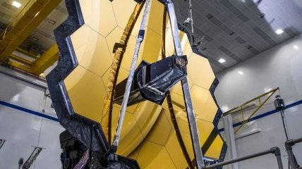NASA успешно раскрыла зеркало телескопа "Джеймс Уэбб" (Фото, Видео)