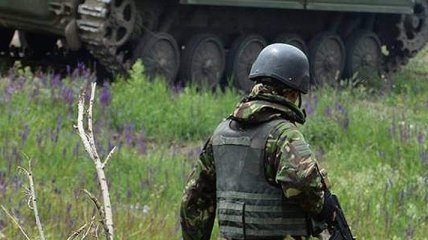 Двое украинских военных погибли в понедельник на Донбассе