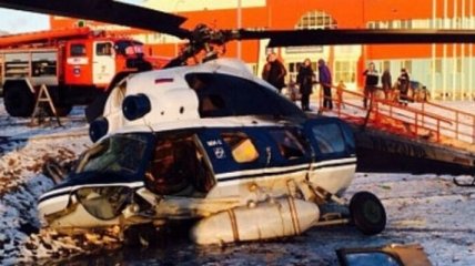 В РФ упал вертолет в центре города: есть жертвы