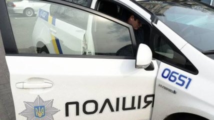 В Одесской области загорелся автомобиль с полицейскими
