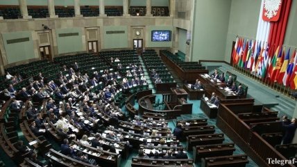 Сенат Польши наделил себя правом назначать судей