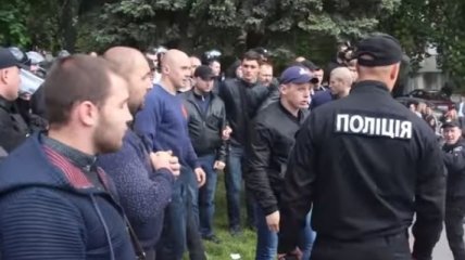 ГПУ: "Титушек" в Днипре 9 мая финансировал Оппоблок