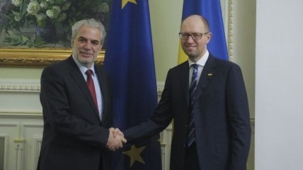 Еврокомиссар: Помощь Украине остается приоритетом для ЕС