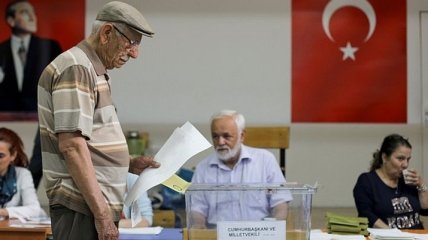 СМИ: Коалиция Эрдогана получит более 50% в парламенте