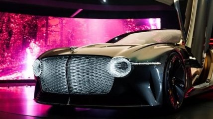 Электромобиль с "дворецким": Bentley выпустила концепт-кар к столетнему юбилею