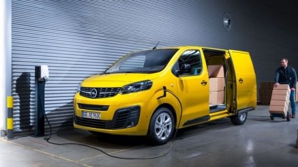 Опередили французов: Opel представил электрофургон