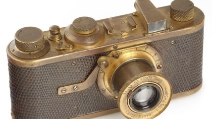 Раритетная фотокамера продана почти за 1 млн долларов